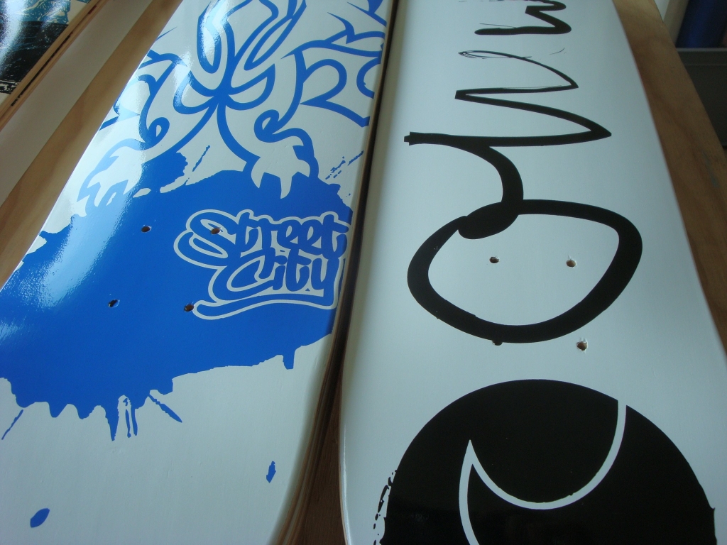 Chris Hart Gmbh Siebdruck Skateboards: Onewave & Street City