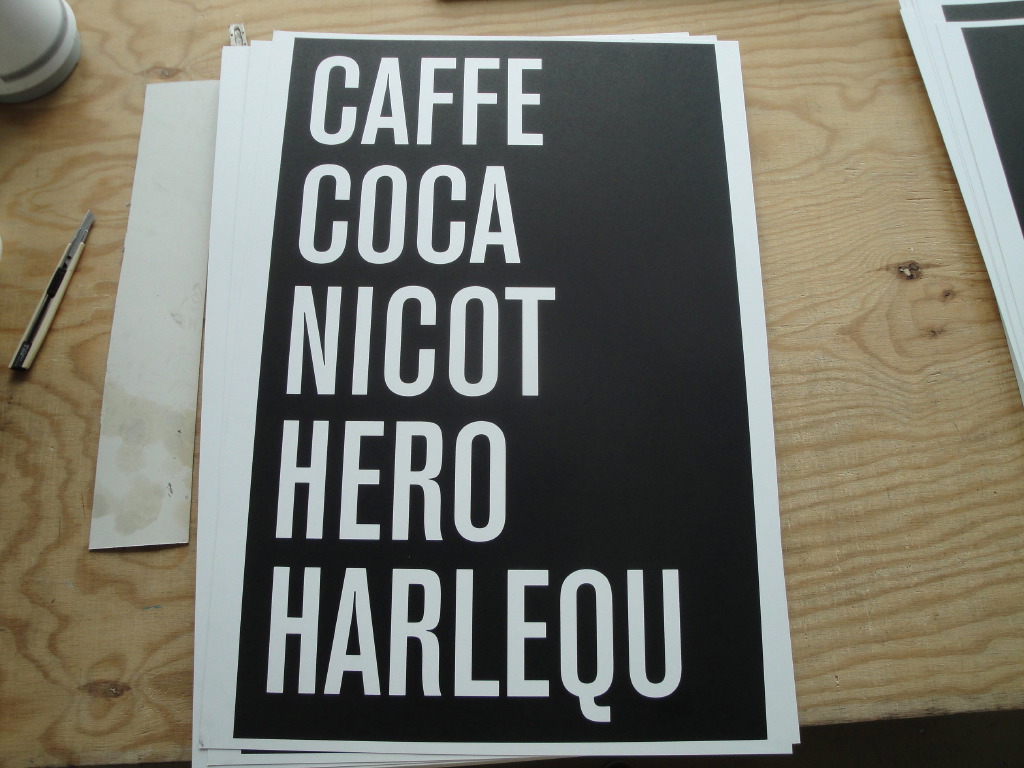 Chris Hart GmbH Siebdruck und Beschriftungen Zürich: Siebdruck - Plakate: Caffe Coca Nicot Hero Harlequ: Bild3