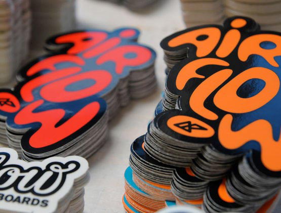 Chris Hart GmbH Siebdruck und Beschriftungen Zürich: Siebdruck - Never enough stickers on stock!!  