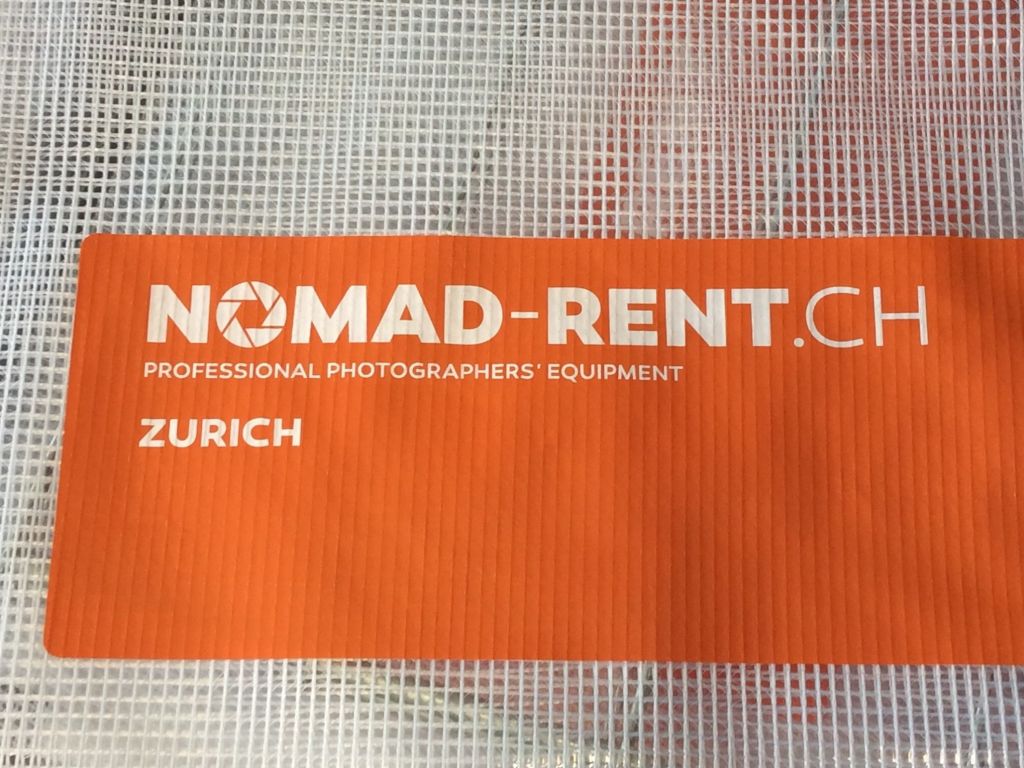 Chris Hart GmbH Siebdruck und Beschriftungen Zürich: Siebdruck - Kunststoff Taschen in diversen Grössen mit Reissverschluss.   